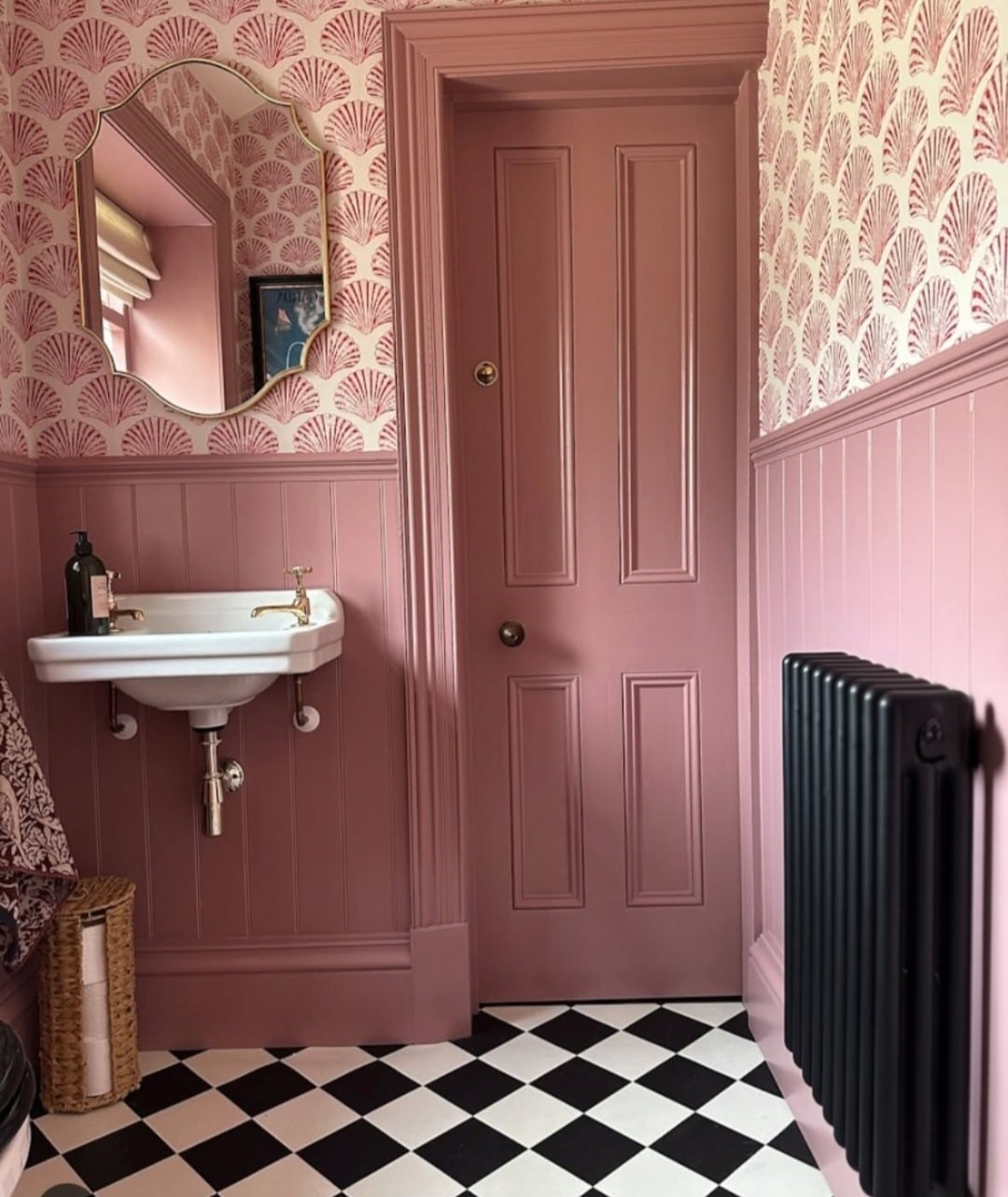 Bathroom tongue and groove panelling