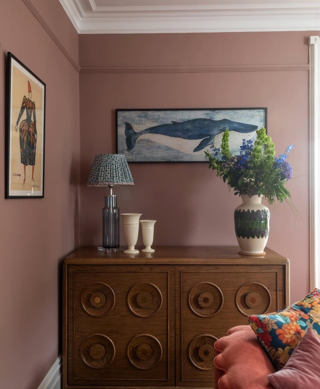 Sulking Room Pink living room 4