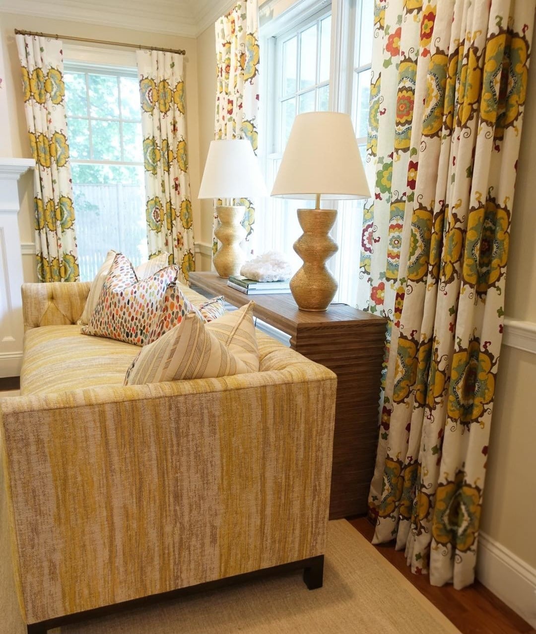Curtains for yellow walls 2