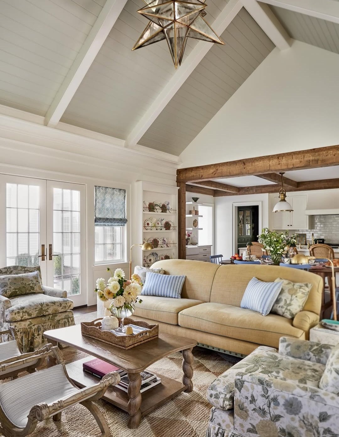 Vaulted ceiling lighting 2