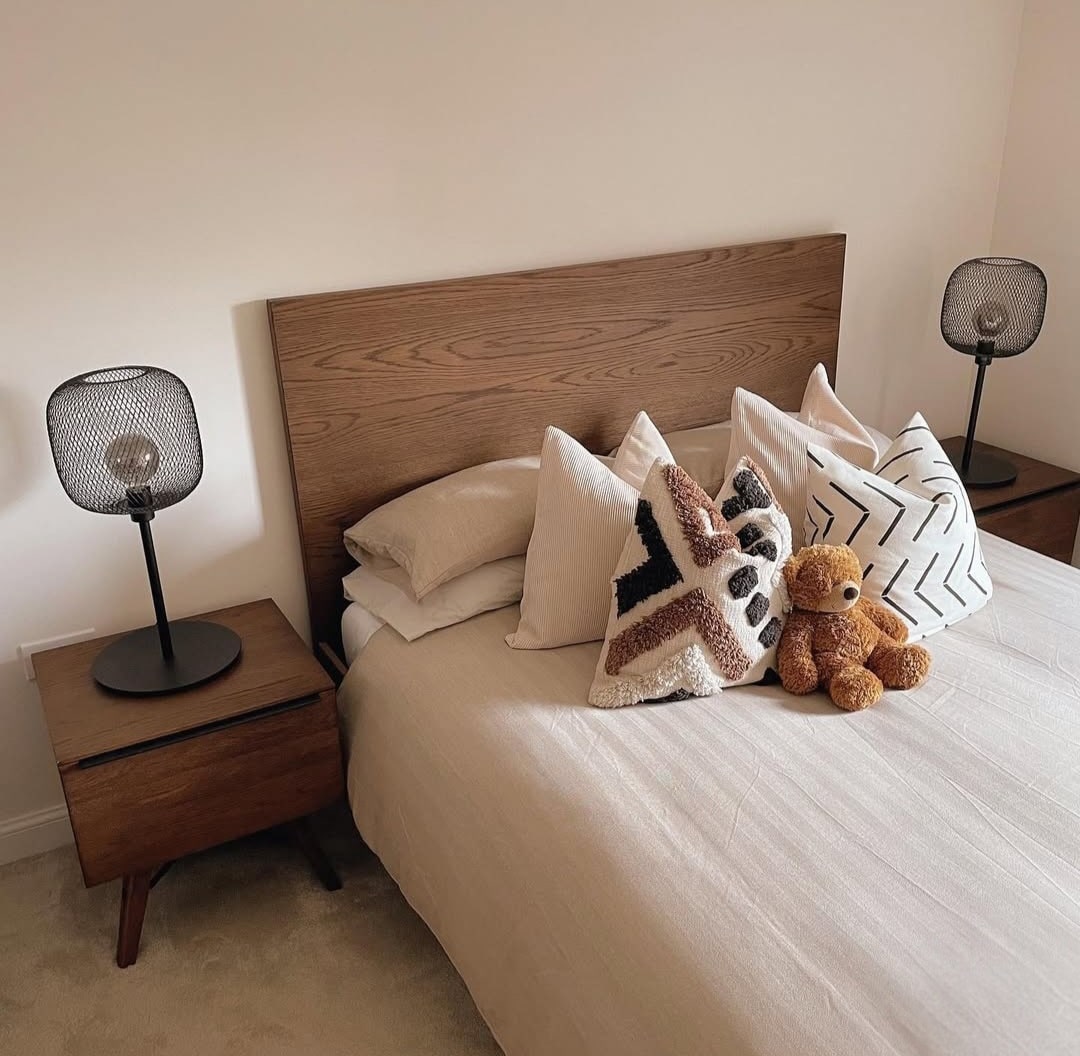 Dulux Almond White 4