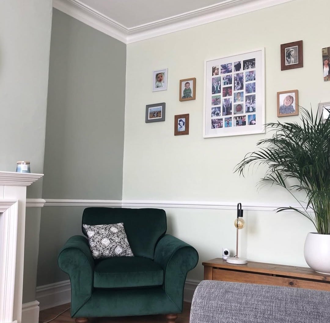 What colours go with Dulux Apple White 3