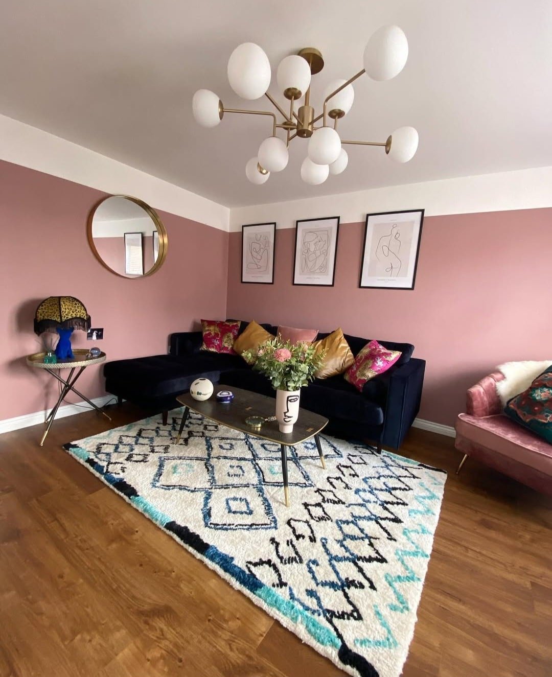 What colours go with Dulux Pressed Petal 5