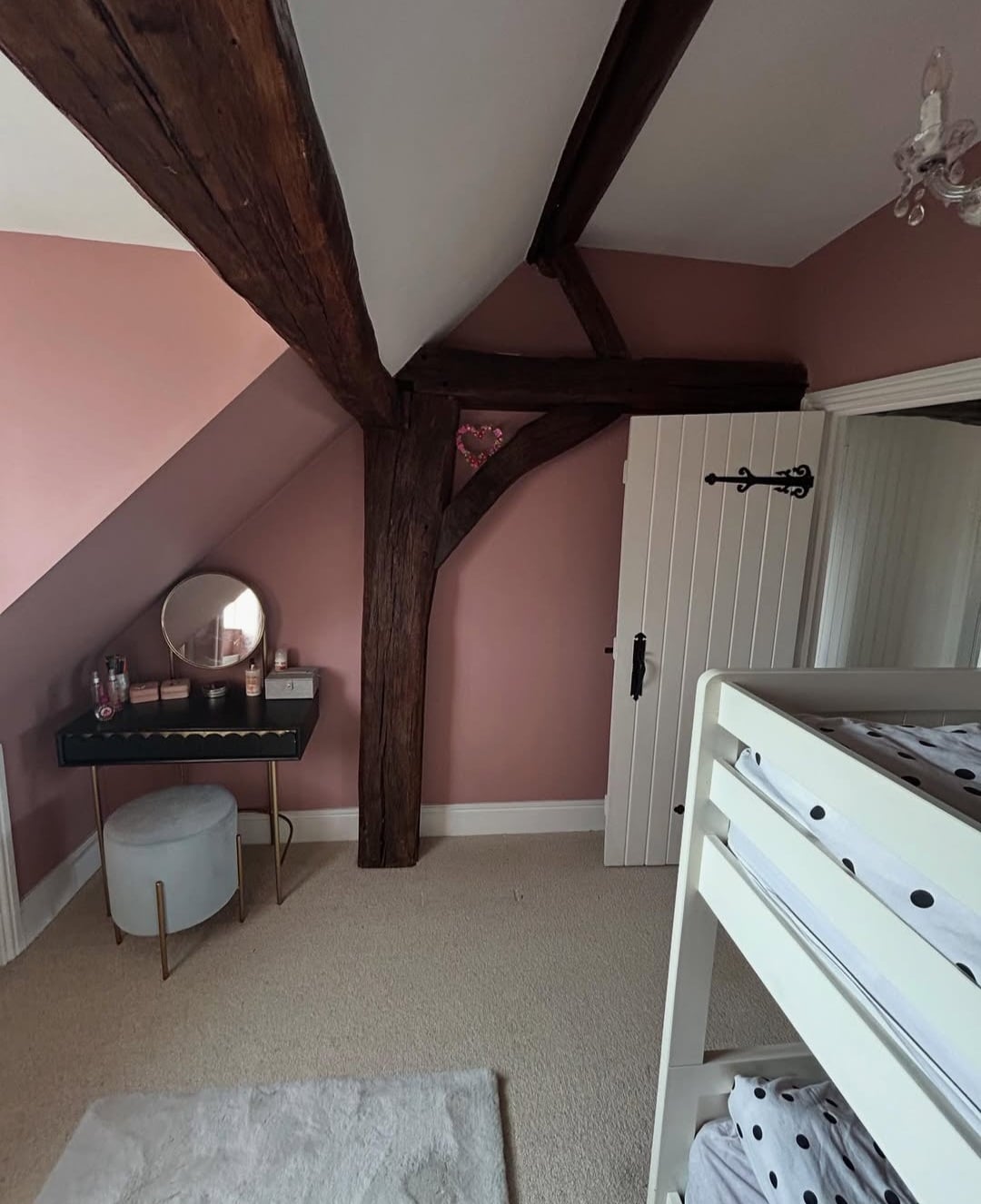 What colours go with Dulux Pressed Petal