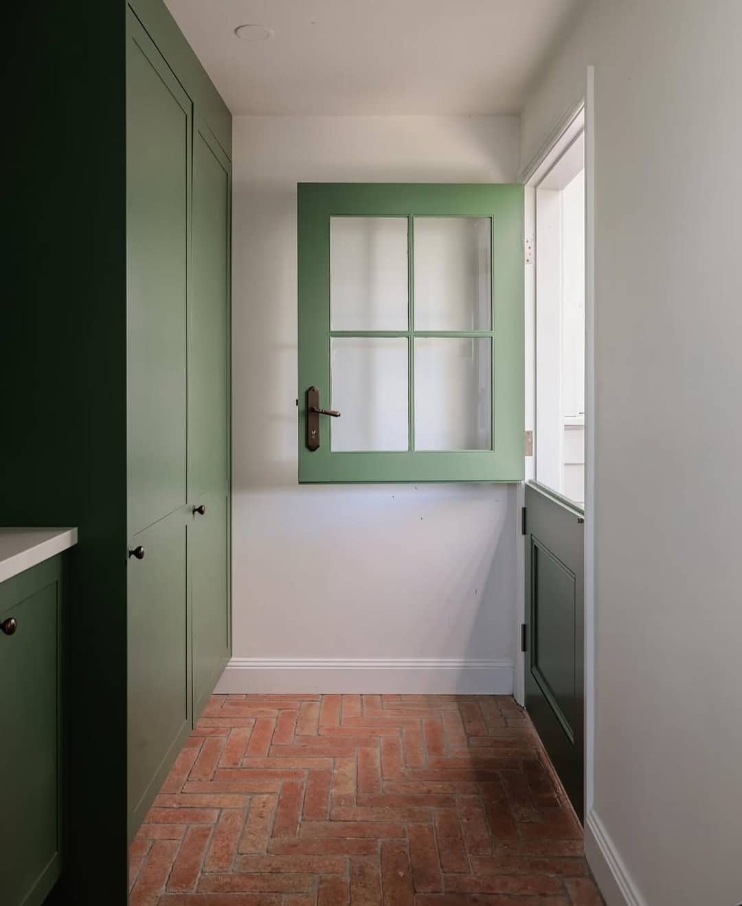 Terracotta tiles colour pairing 2