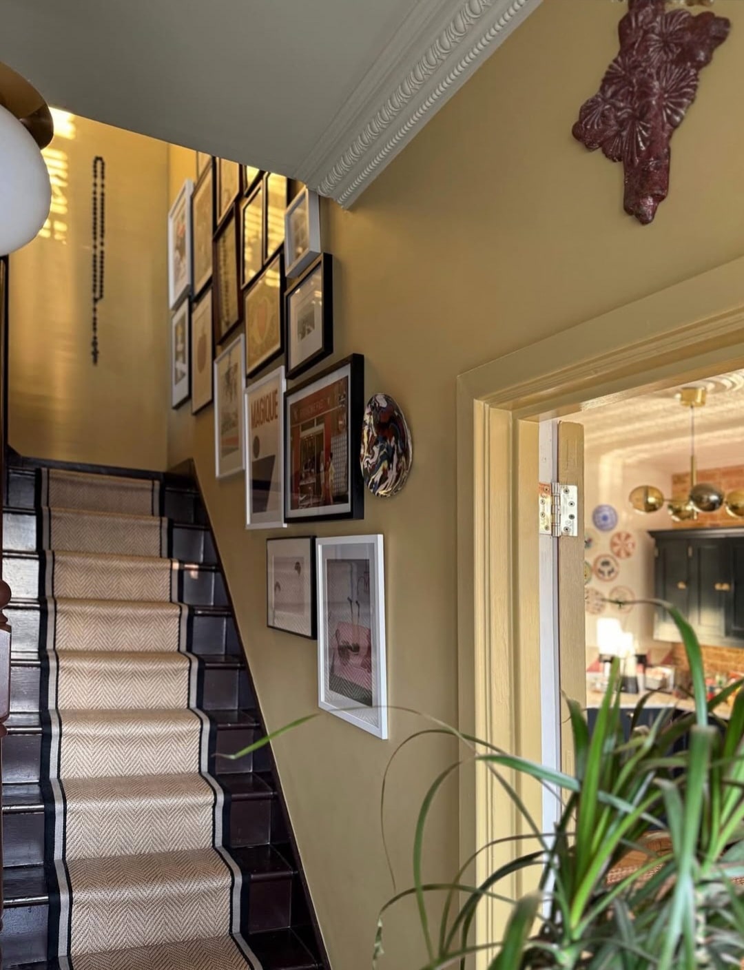 Yellow hallway ideas 3