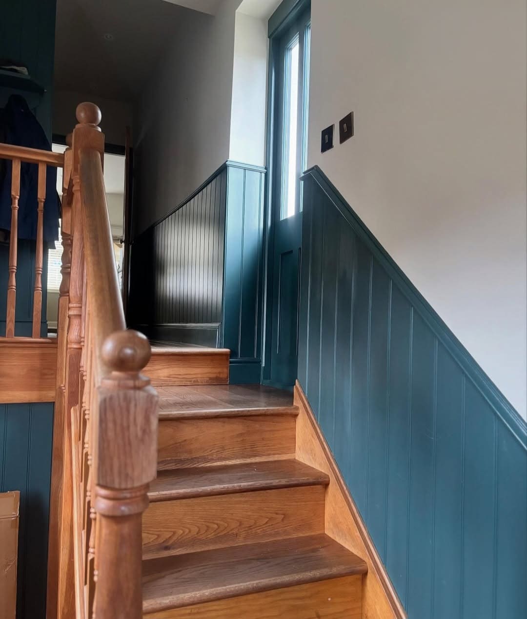 Half wall painted hallway ideas 3