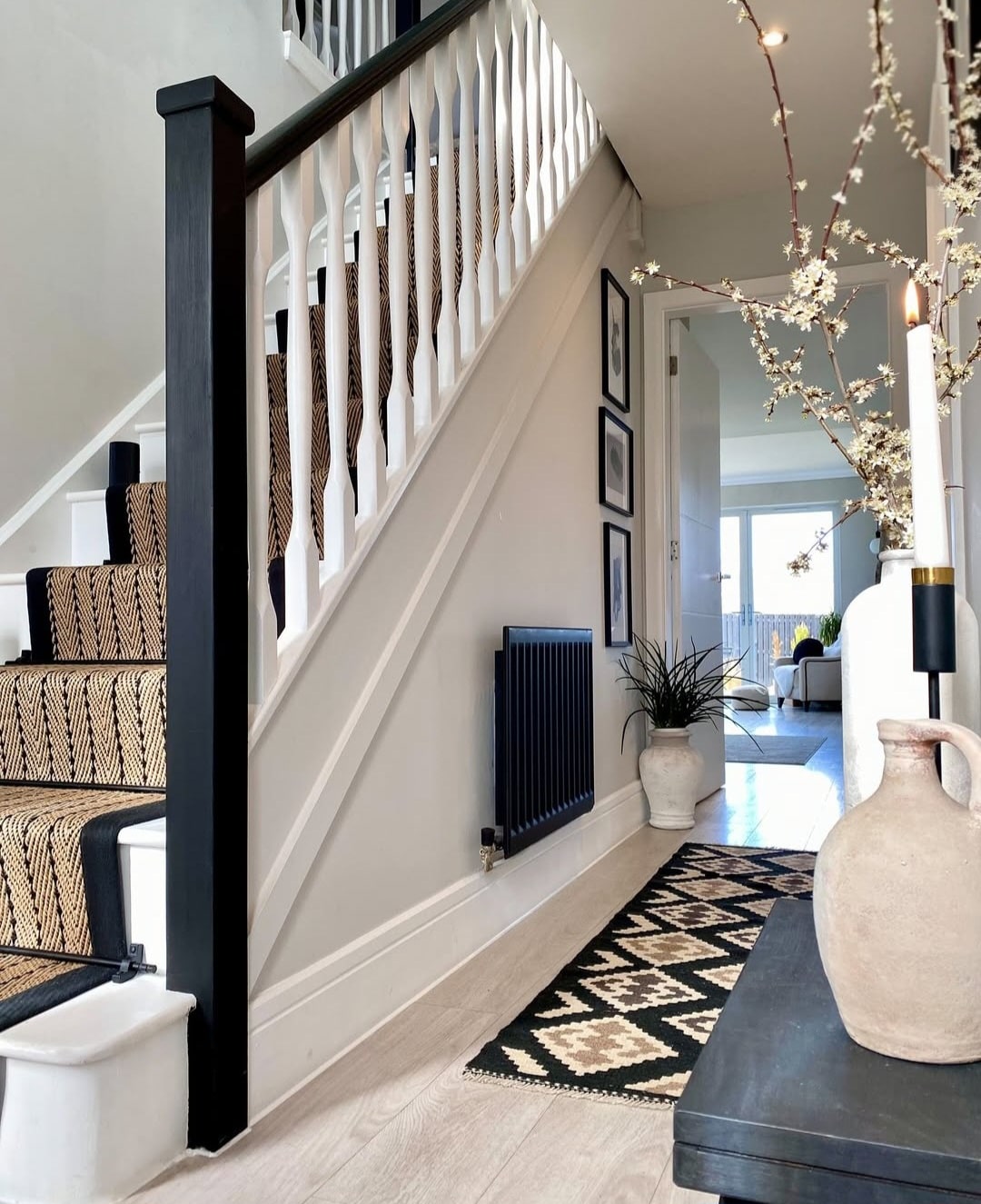 Small hallway decor ideas 3