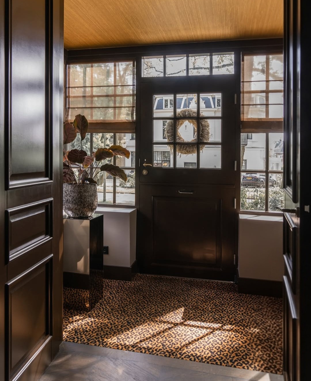 Brown hallway ideas 4 1