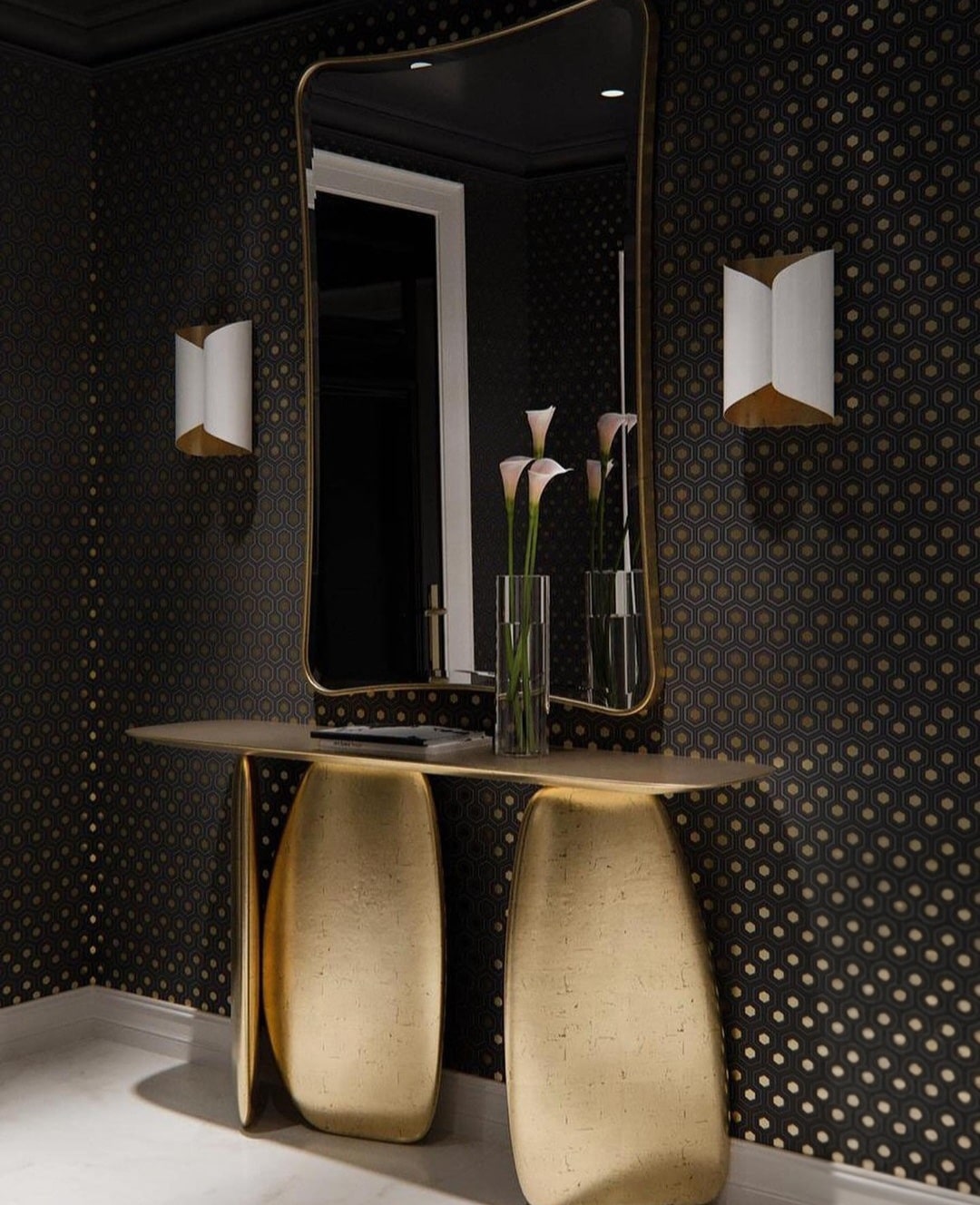 Black and gold hallway ideas 3