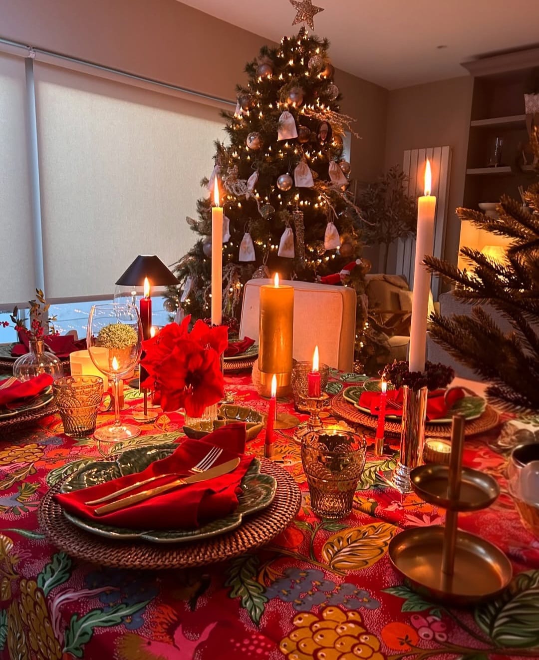 Christmas table decorations