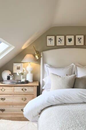 17 Stunning Farrow and Ball Bedroom Ideas In Real Homes - Sleek-chic Interiors