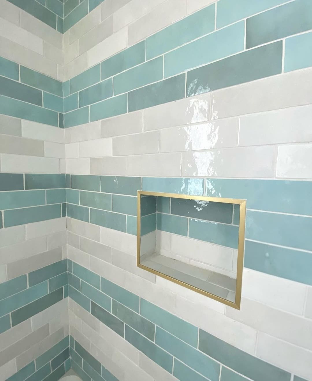 Striped bathroom ideas 4