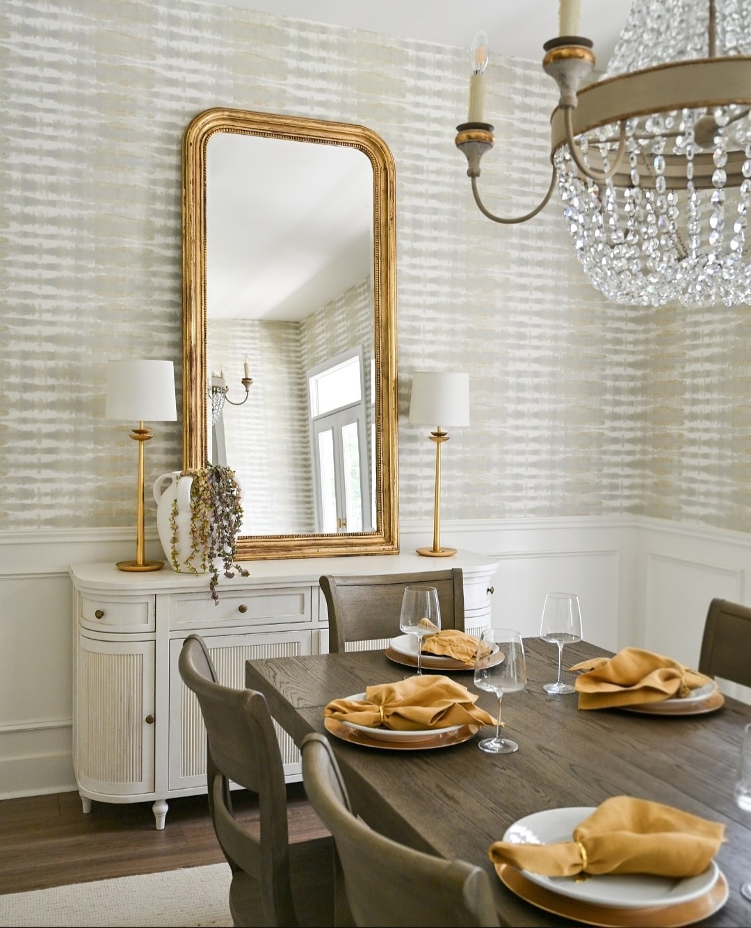 Dining room accent wall ideas 3