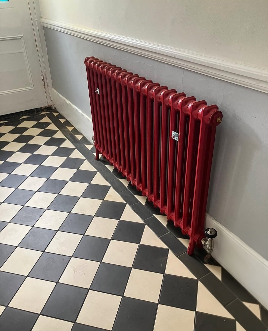 Hallway column radiators 2