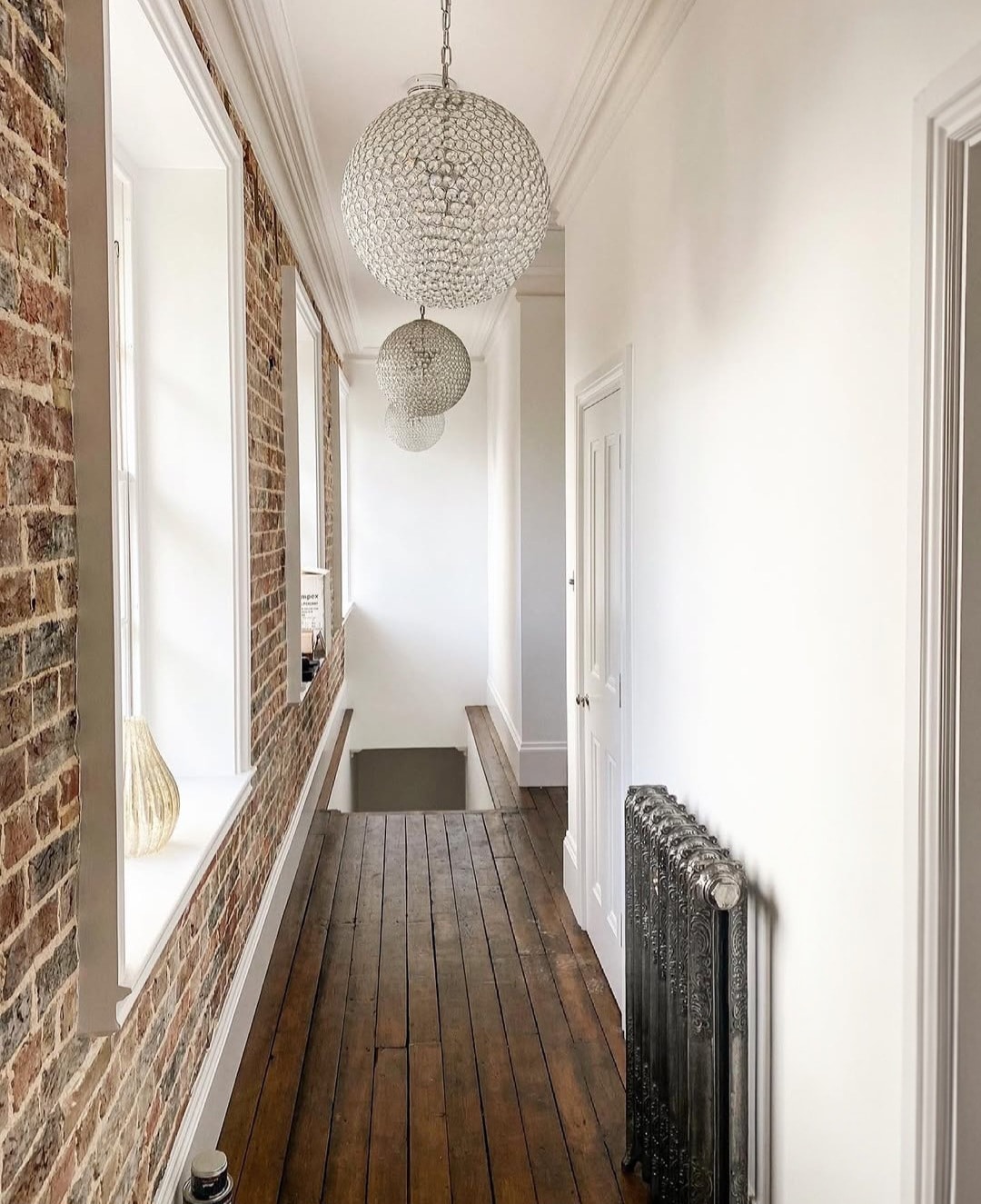 Hallway column radiators 4
