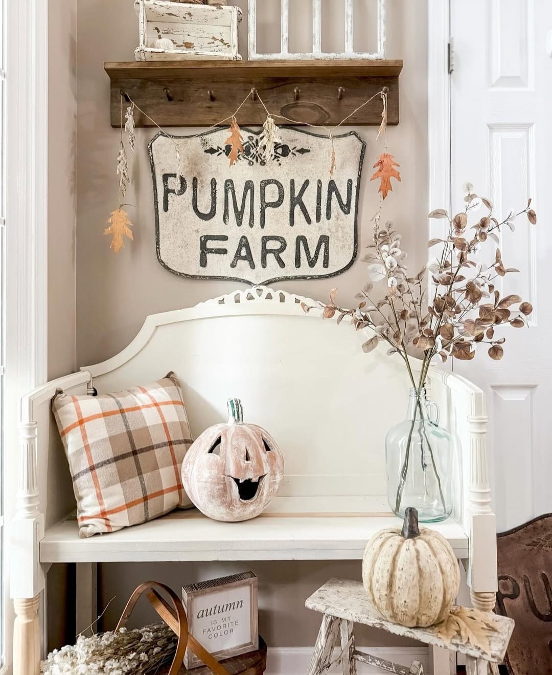 Fall entryway decor