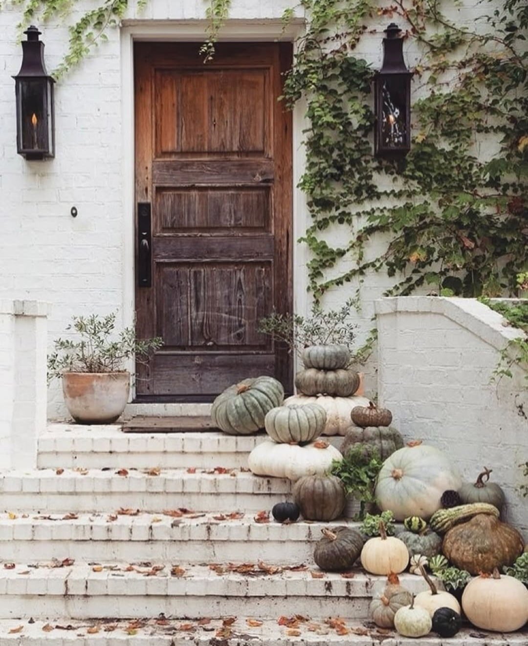Fall porch decor 3 1