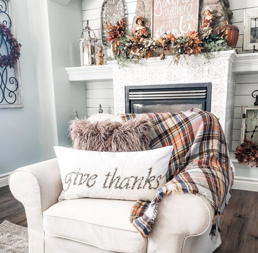 Farmhouse Thanksgiving decor 1