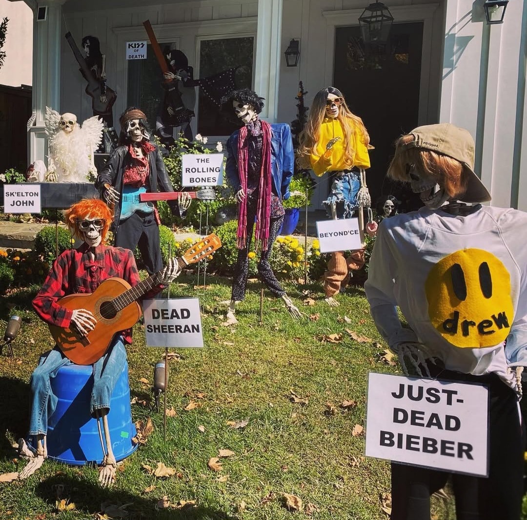 Halloween outdoor decorations