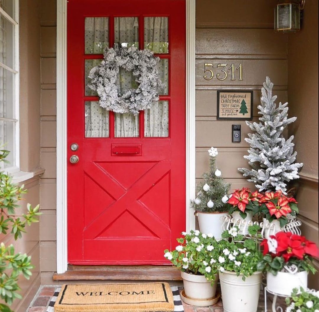 Christmas front porch decor 3