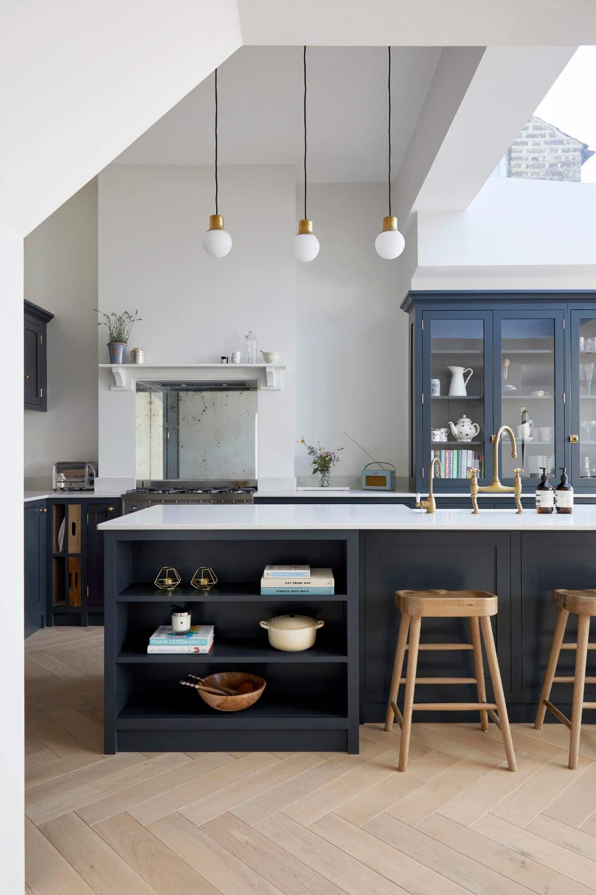 kitchen island trends 2025 3