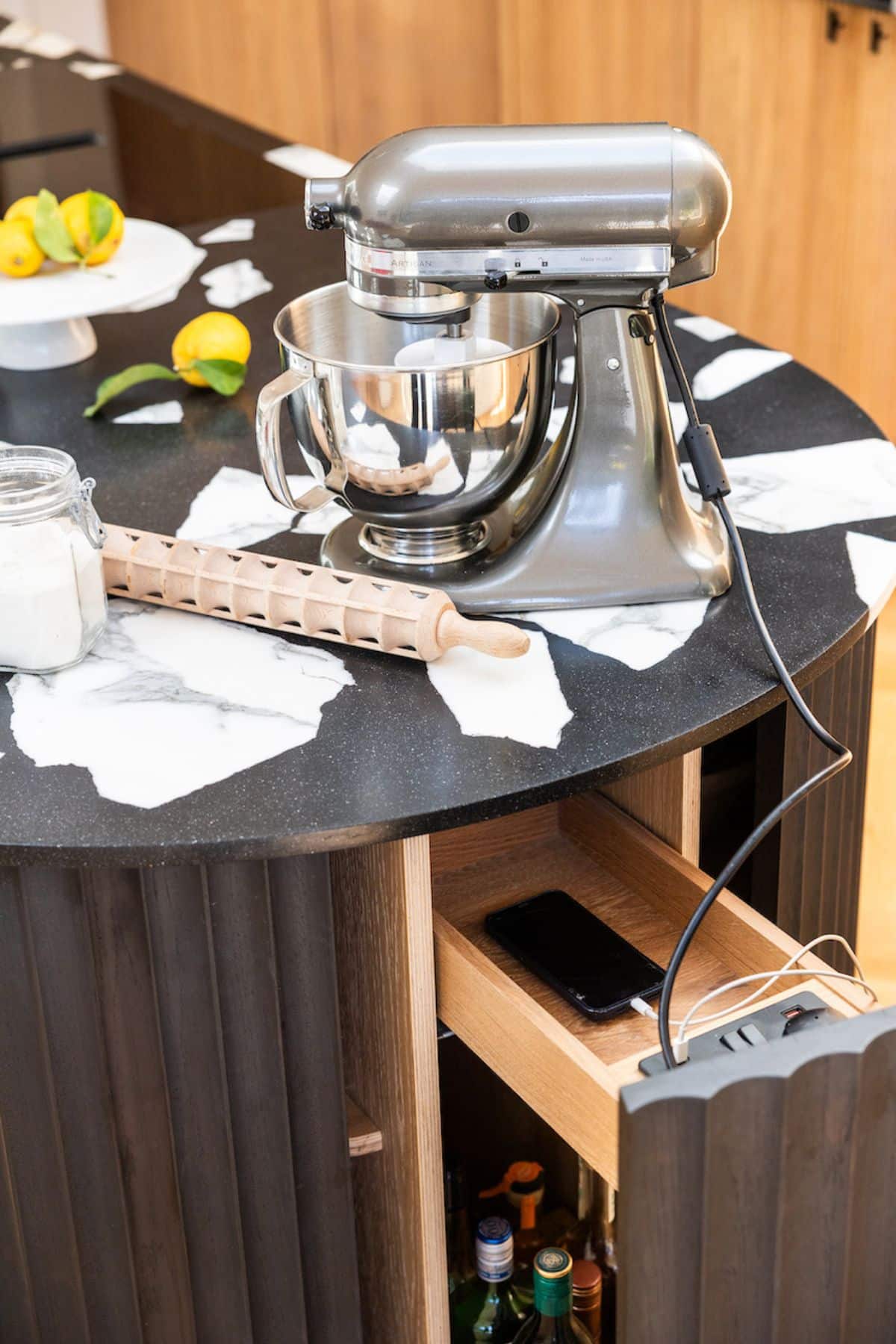 kitchen island trends 2025 4