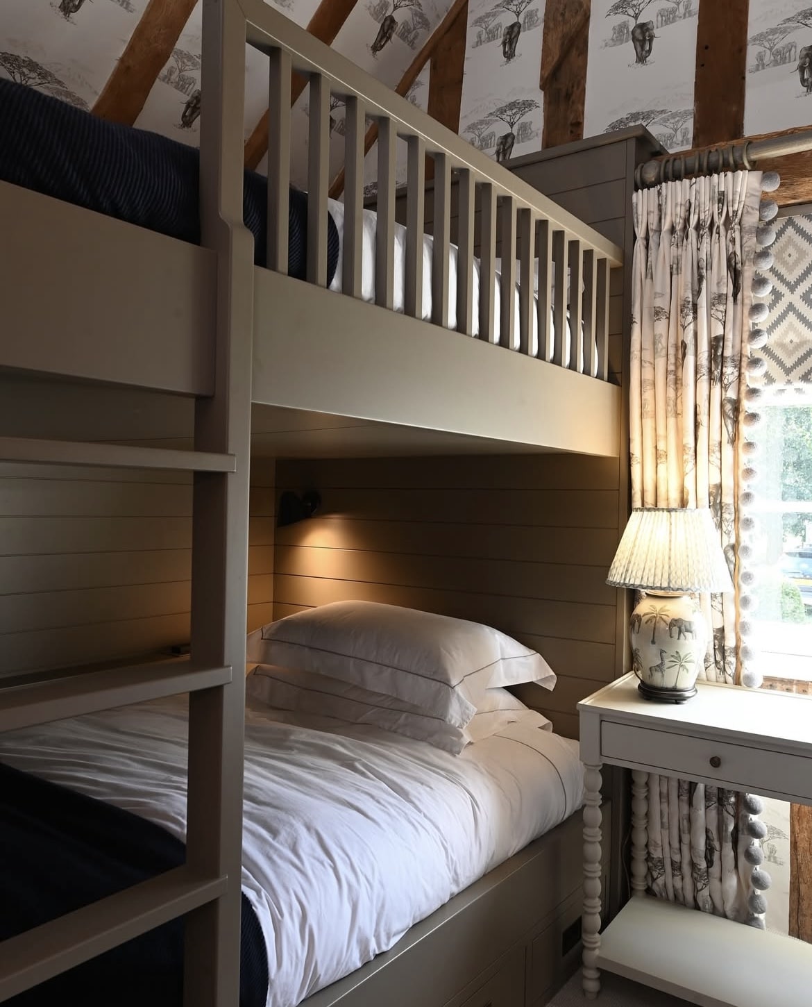 luxury kids bedroom 16