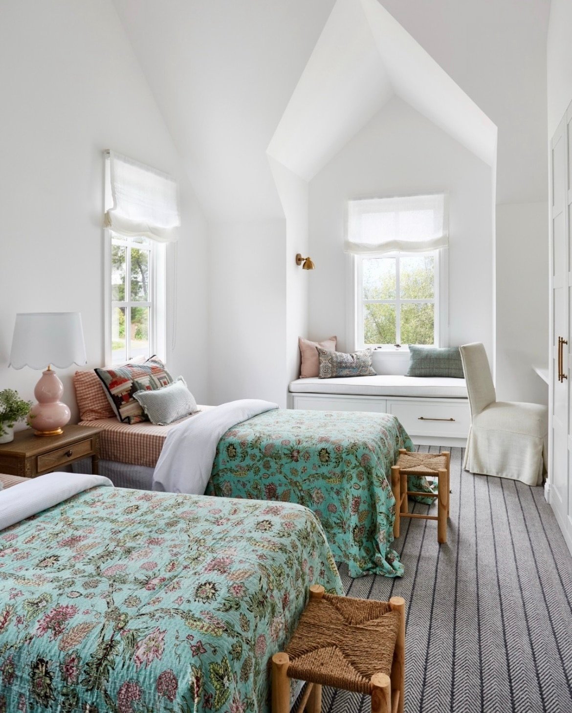 shared kids bedroom 11