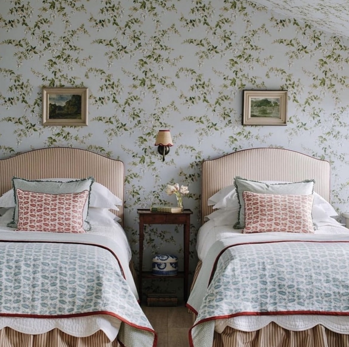 shared kids bedroom 13
