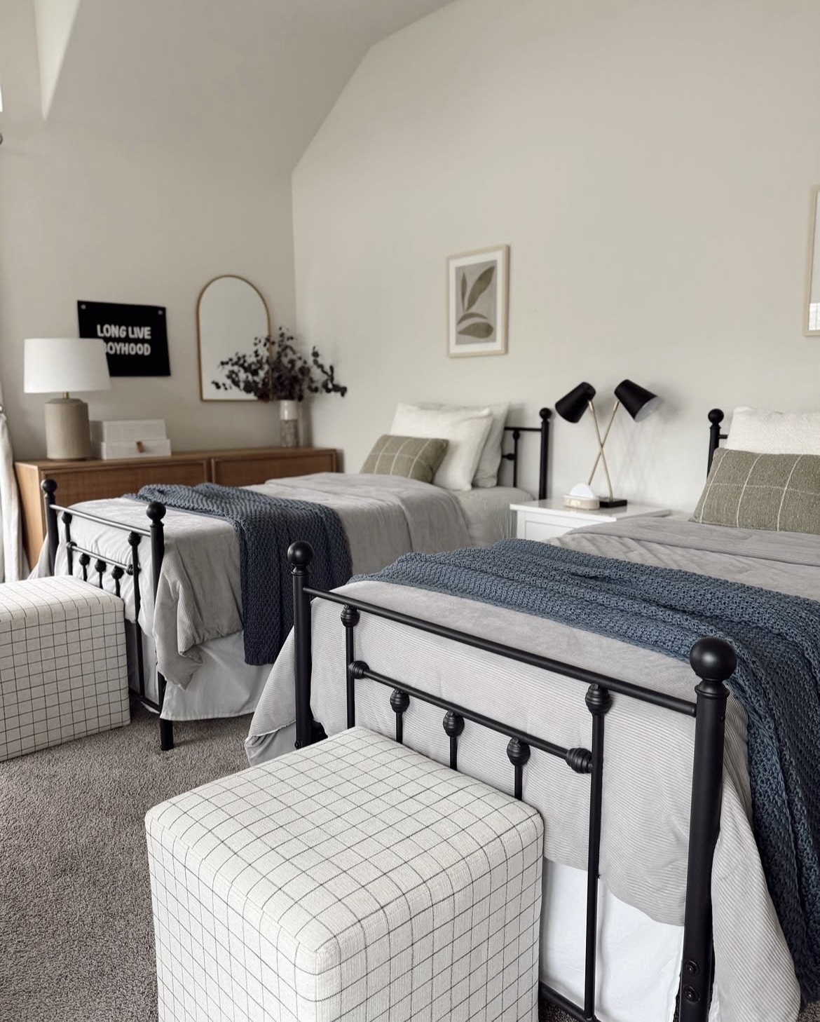 shared kids bedroom 3