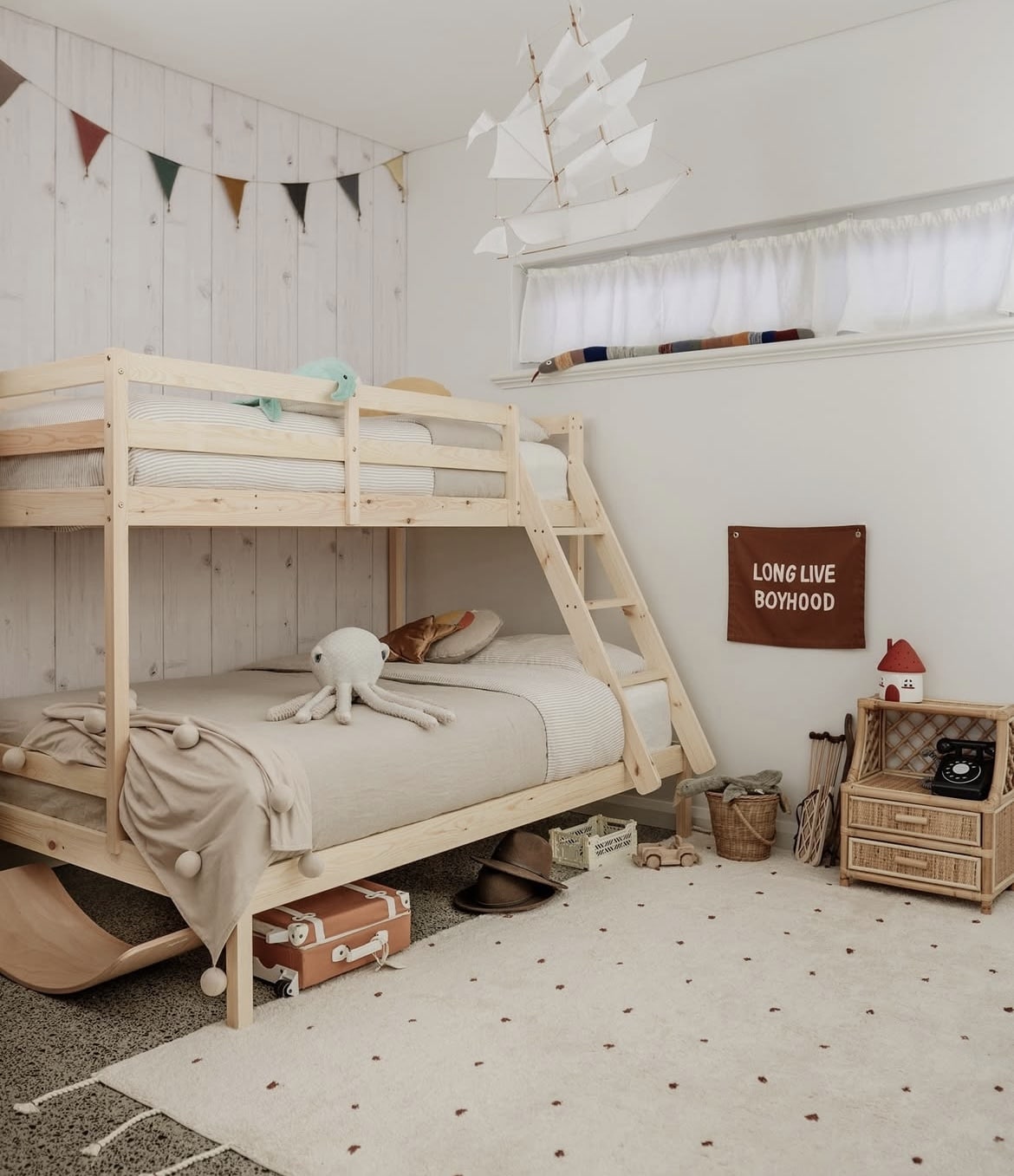 shared kids bedroom 7