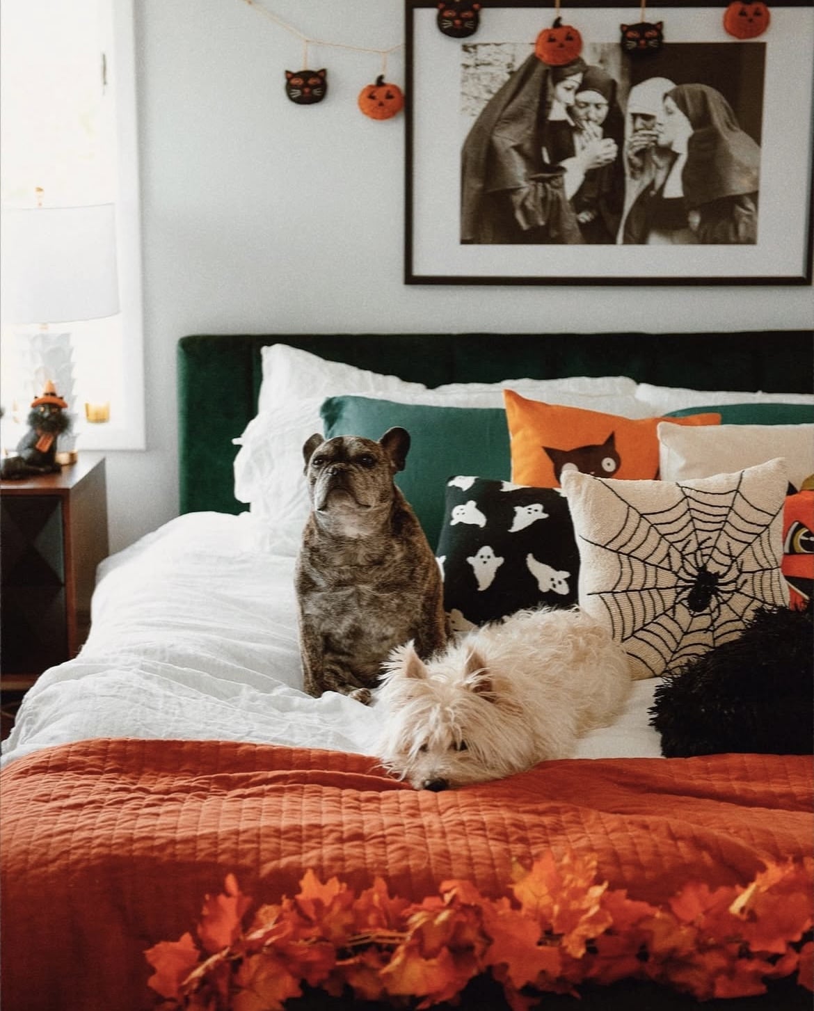 halloween bedroom 14