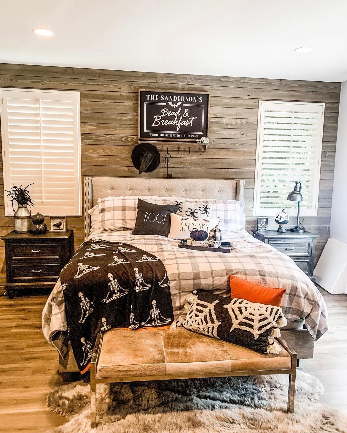 halloween bedroom 15