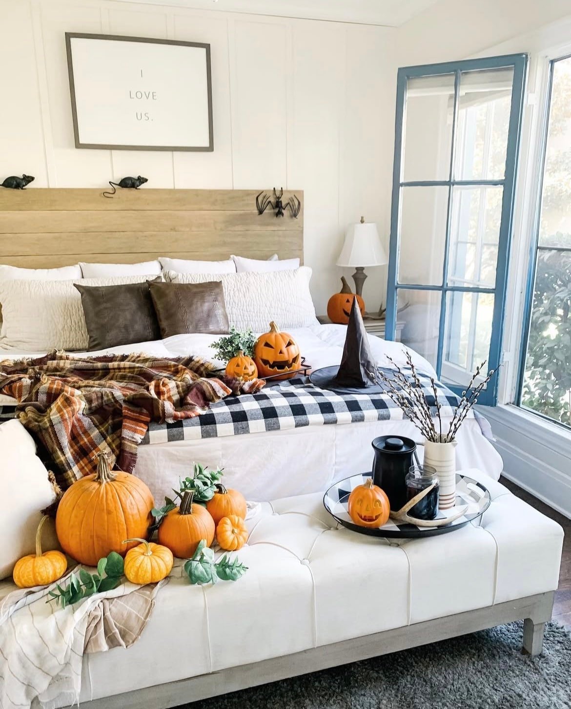 halloween bedroom 4