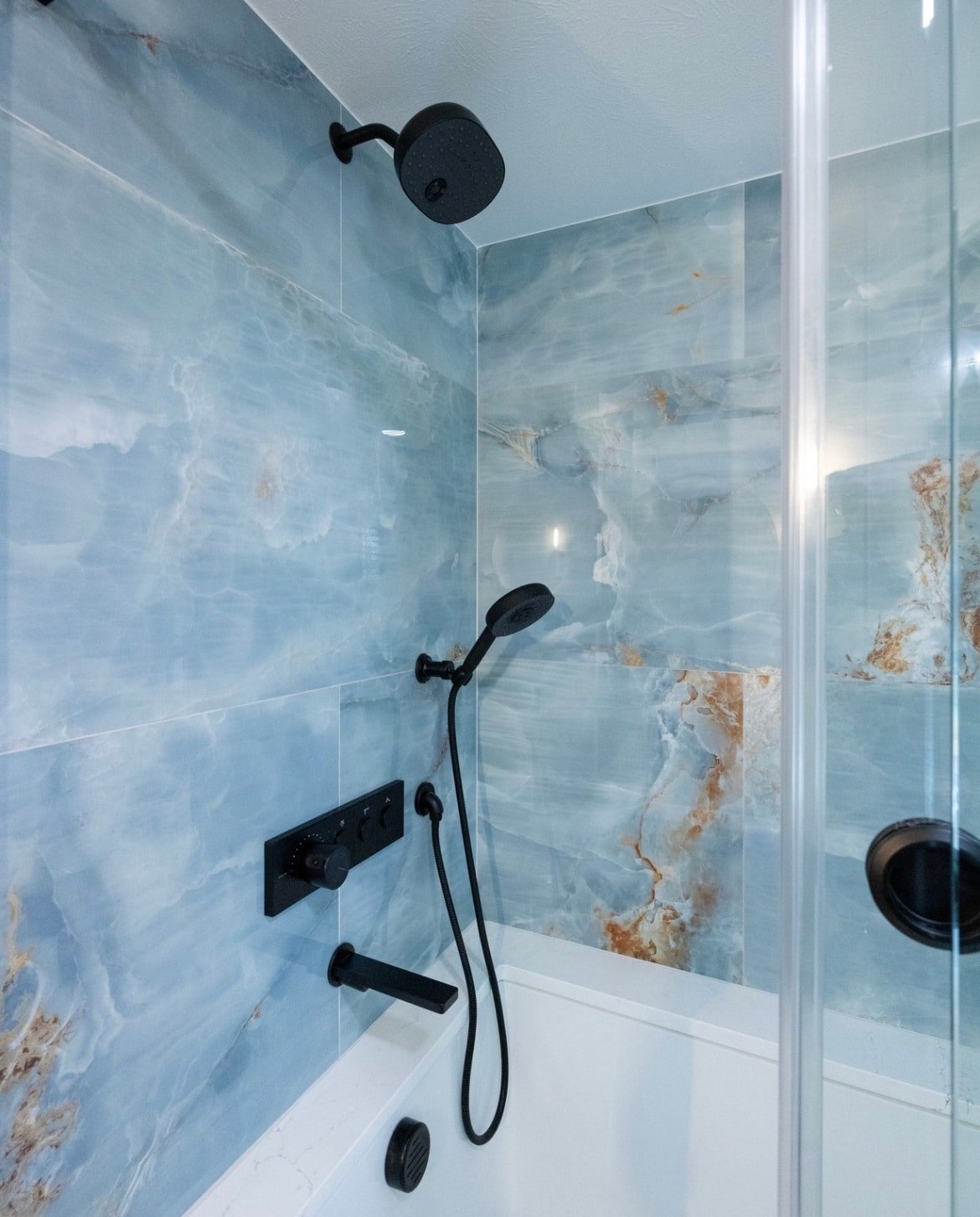 onyx tile 12