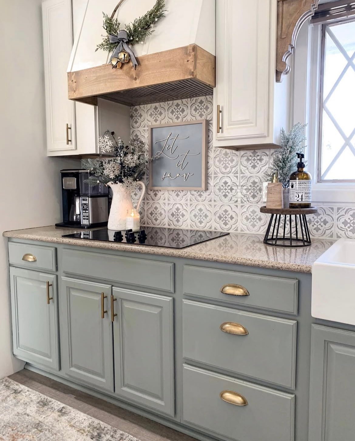 farrow and ball pigeon kitchen 13