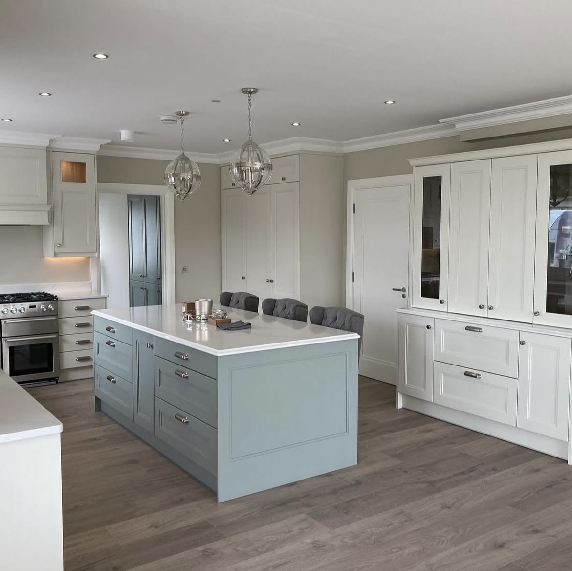 farrow and ball pigeon kitchen 16