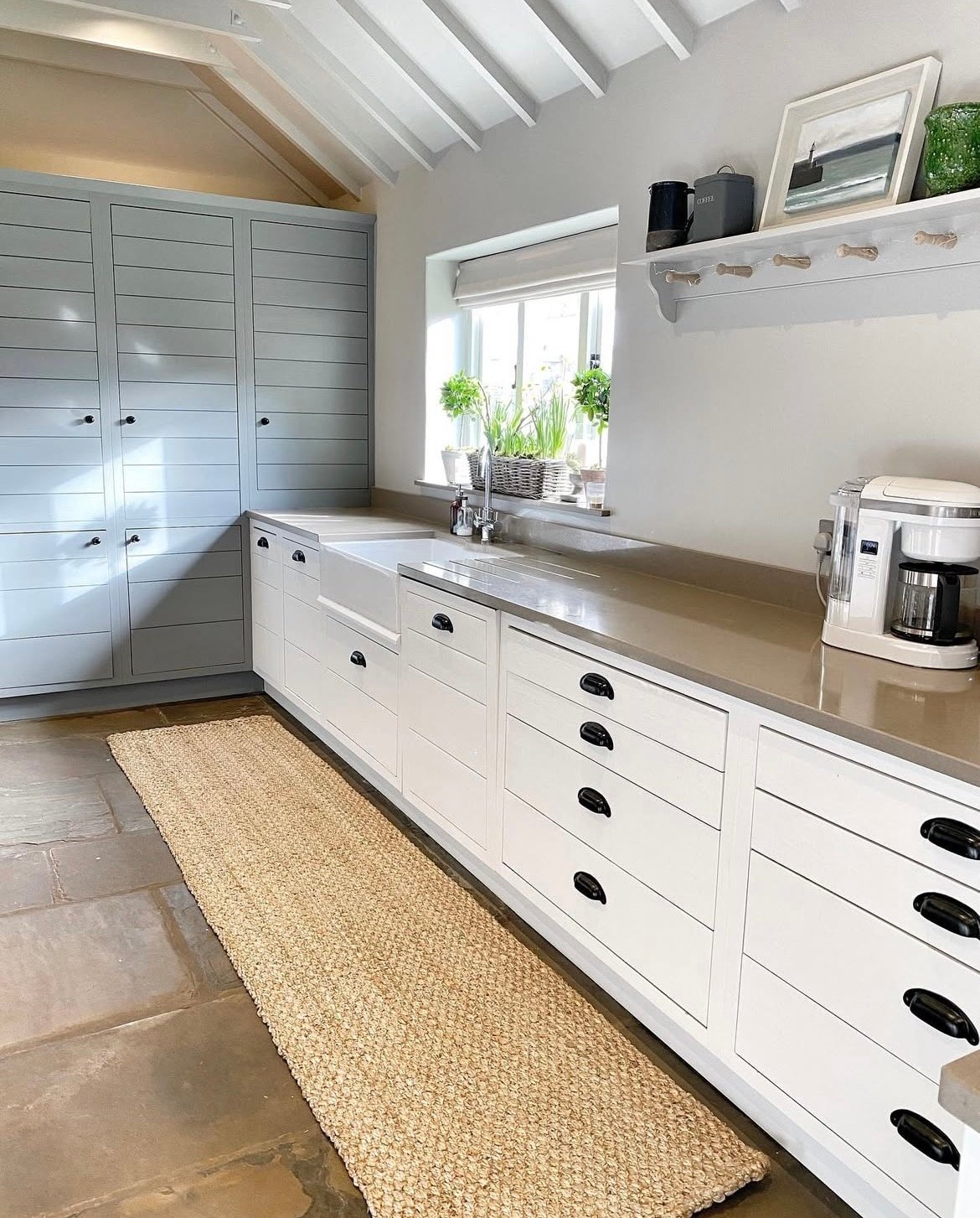 farrow and ball pigeon kitchen 9