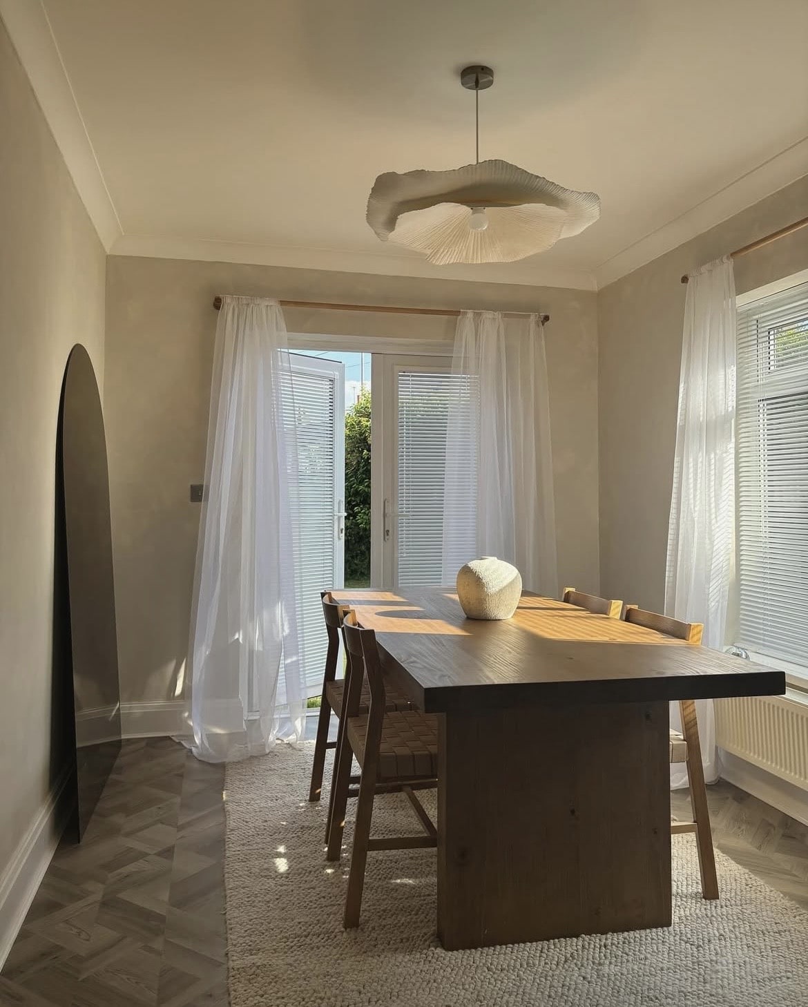 japandi dining room 20