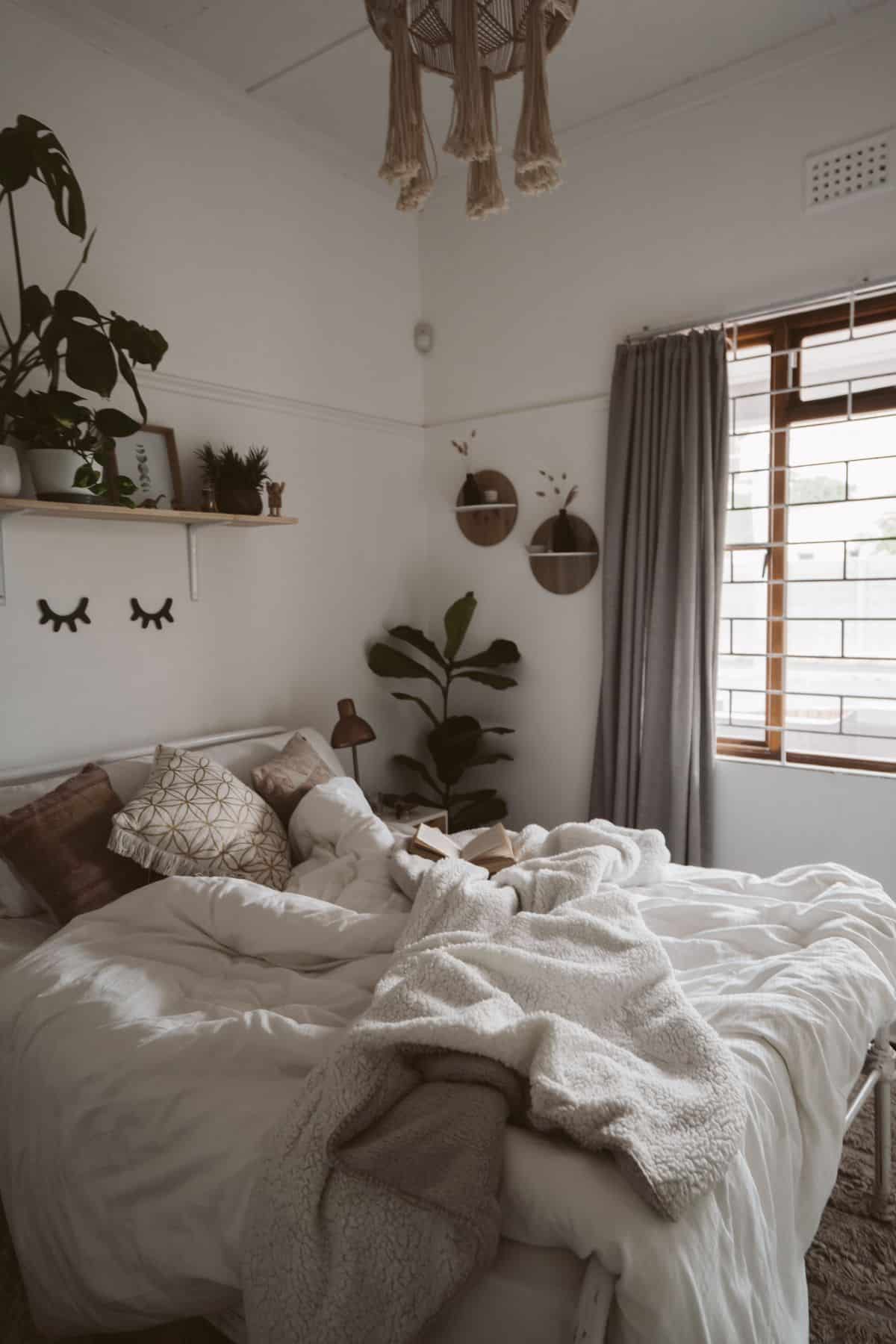calm bedroom