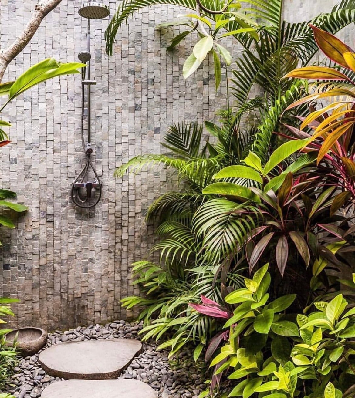 outdoor shower ideas 13
